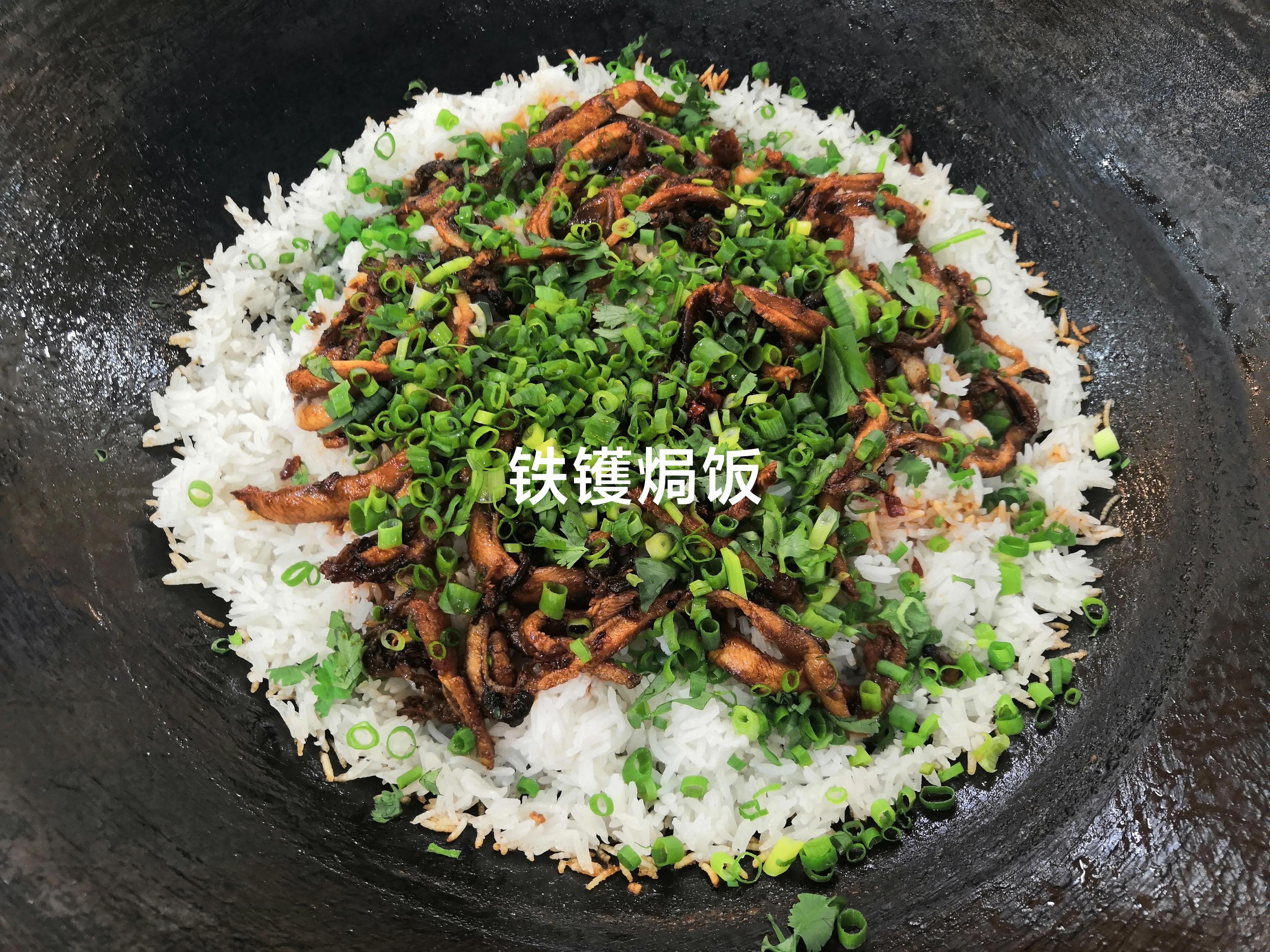 煲仔饭详细介绍文字,煲仔饭的有关句子