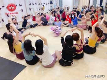 广州孕妇瑜伽培训班,广州瑜伽教练班培训学校