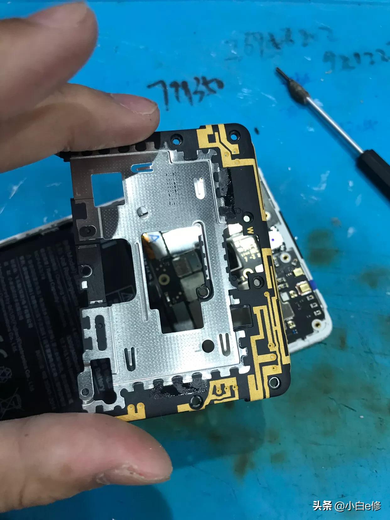 mix2陶瓷尊享版换后盖,小米mix2换屏官方价格