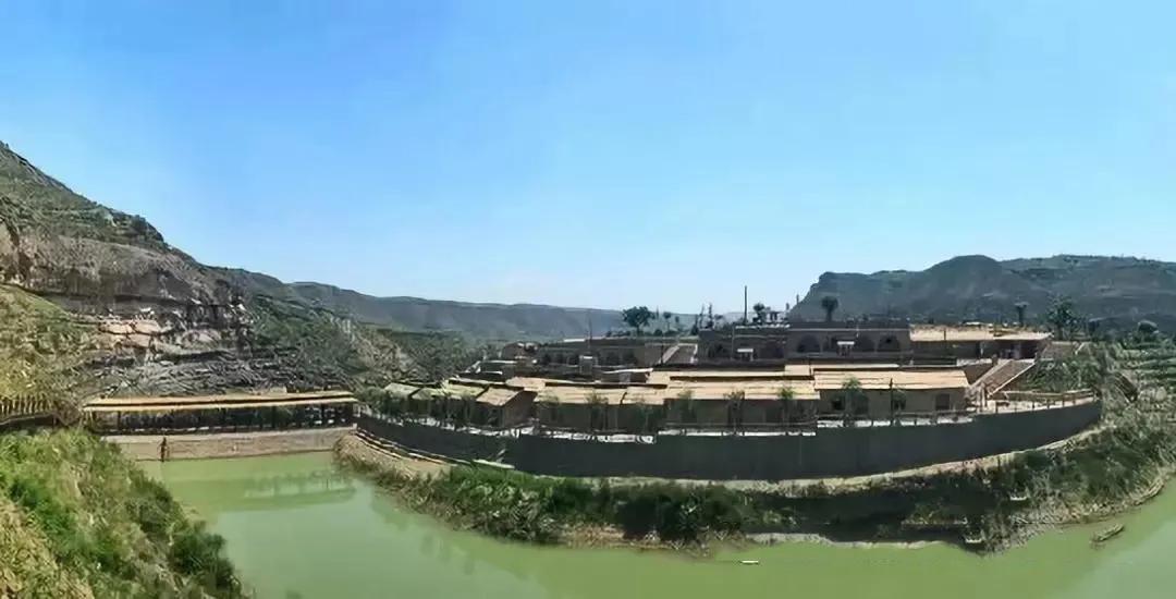 乾坤湾景区自驾旅游攻略,乾坤湾景区住宿有哪些酒店呢