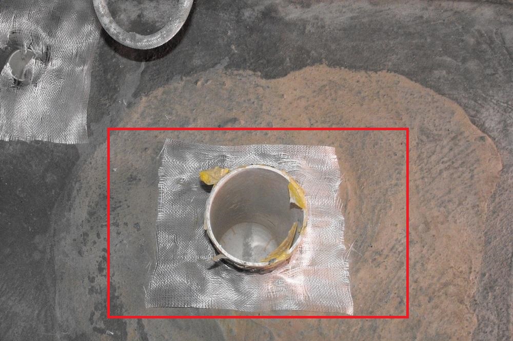 楼上厕所漏水楼下如何补漏,楼上漏水注胶补漏