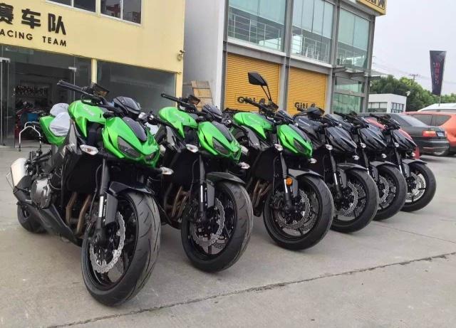 川崎z1000和z1000redition的区别,奥古斯塔brutale1000rr和川崎z1000