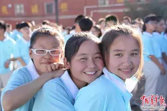 令人动容曾经支教的老师,去新疆支教老师哭了