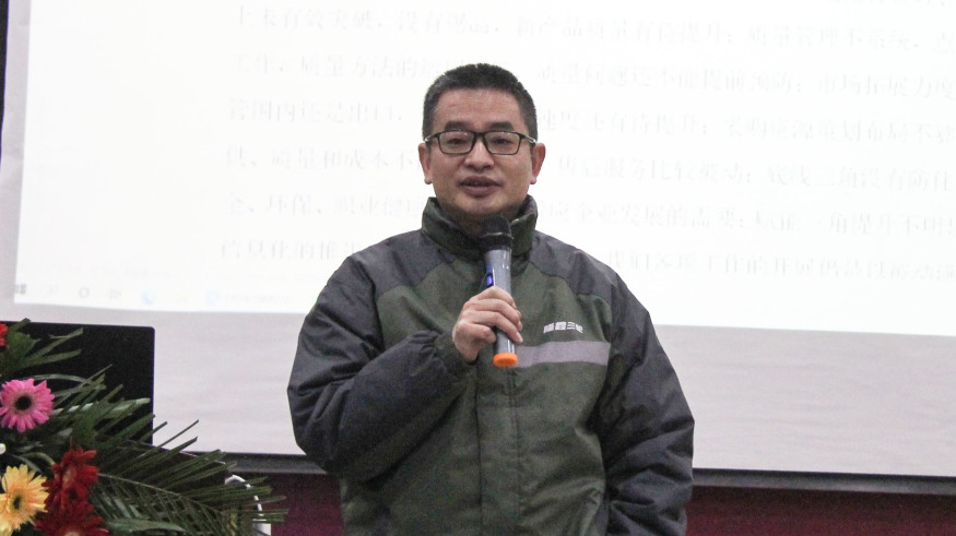 隆鑫致敬奋斗者,隆鑫动力摩托