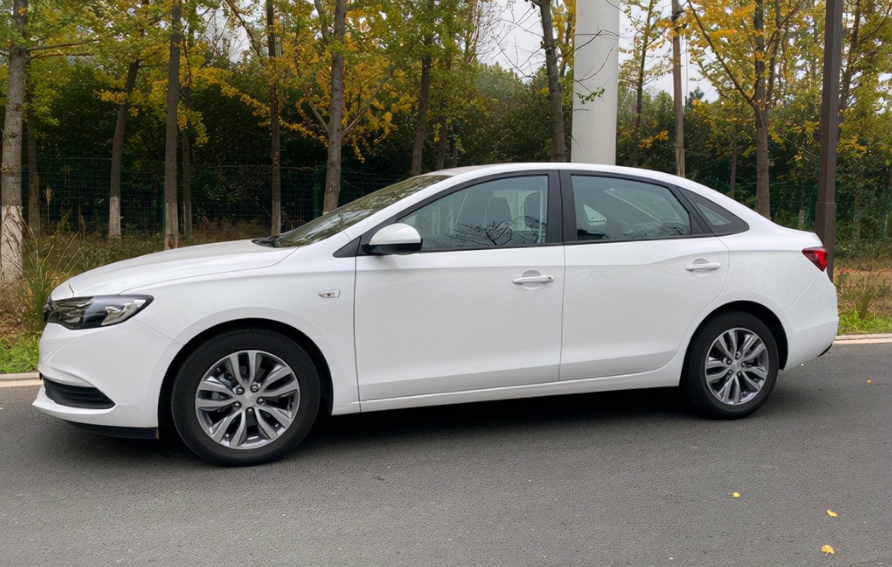 别克英朗用车口碑分享,别克英朗跑了15万公里用车体验