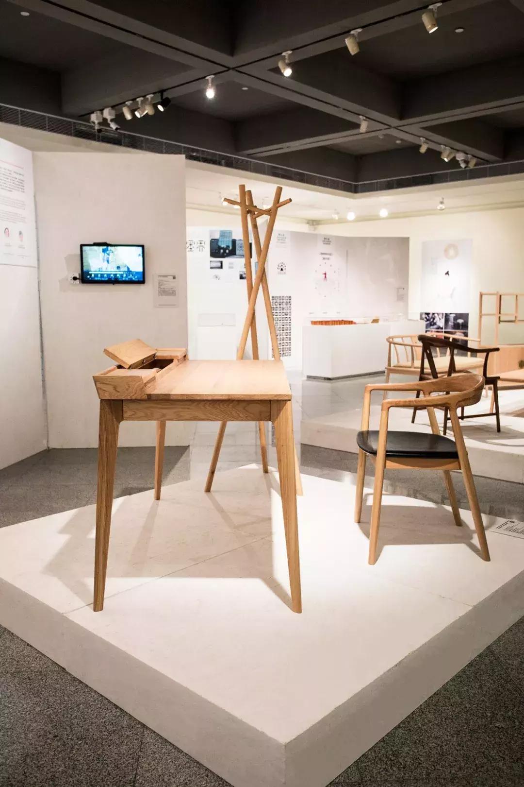 小蛮腰衣架设计图片,小蛮腰套衣架