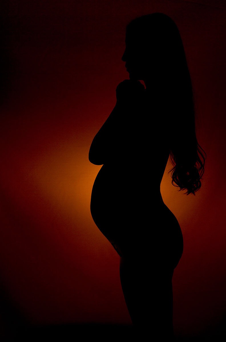 前置胎盘反复流血怎么保胎,胎盘低置状态出血了怎么办