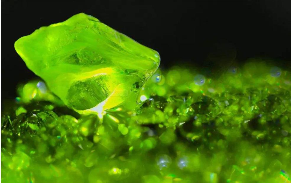 纯净的橄榄石,干货石橄榄