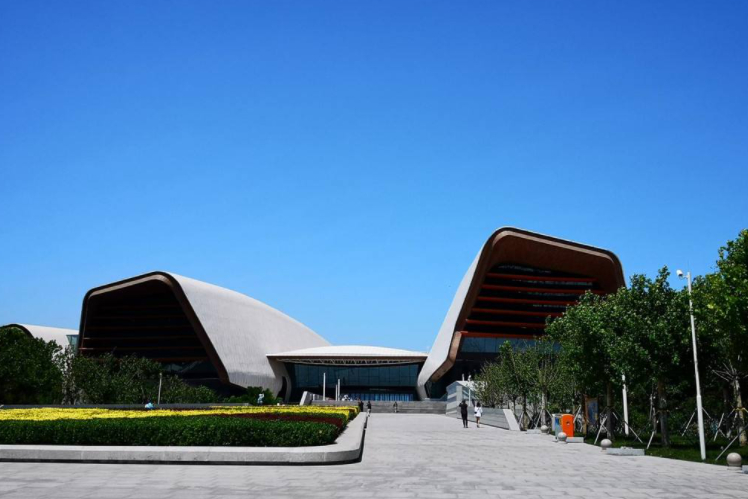 继天塔后，天津又走红一地标，被称为“海洋上的故宫”，门票0元