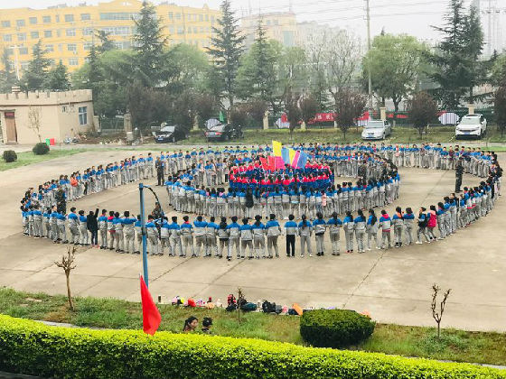 阳光少年户外拓展活动,拓展户外活动小朋友