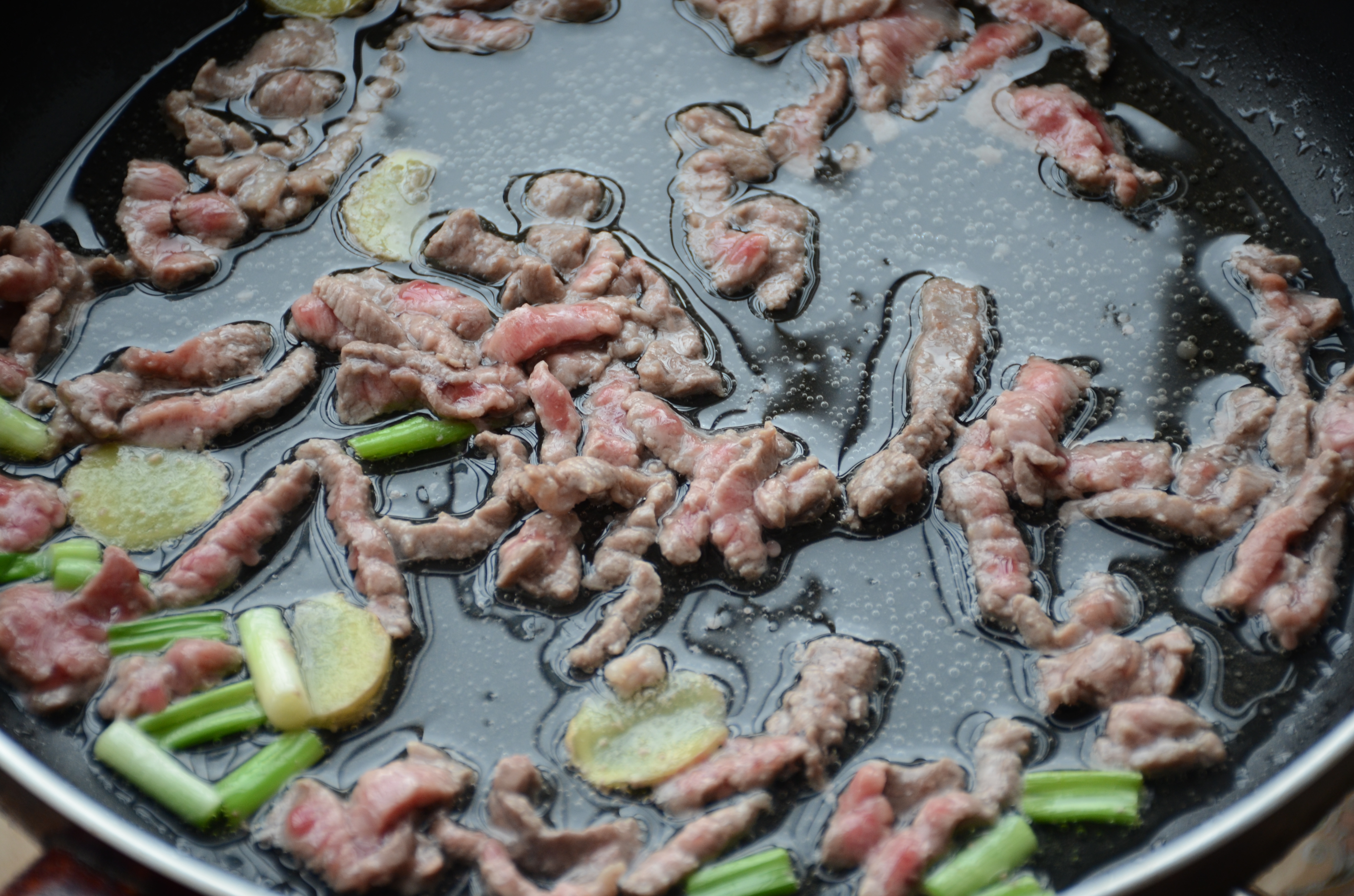 蒸面的正确做法视频,用熟面条做蒸面的步骤