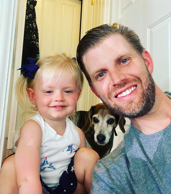 特朗普的漂亮孙女,特朗普的孙女近照