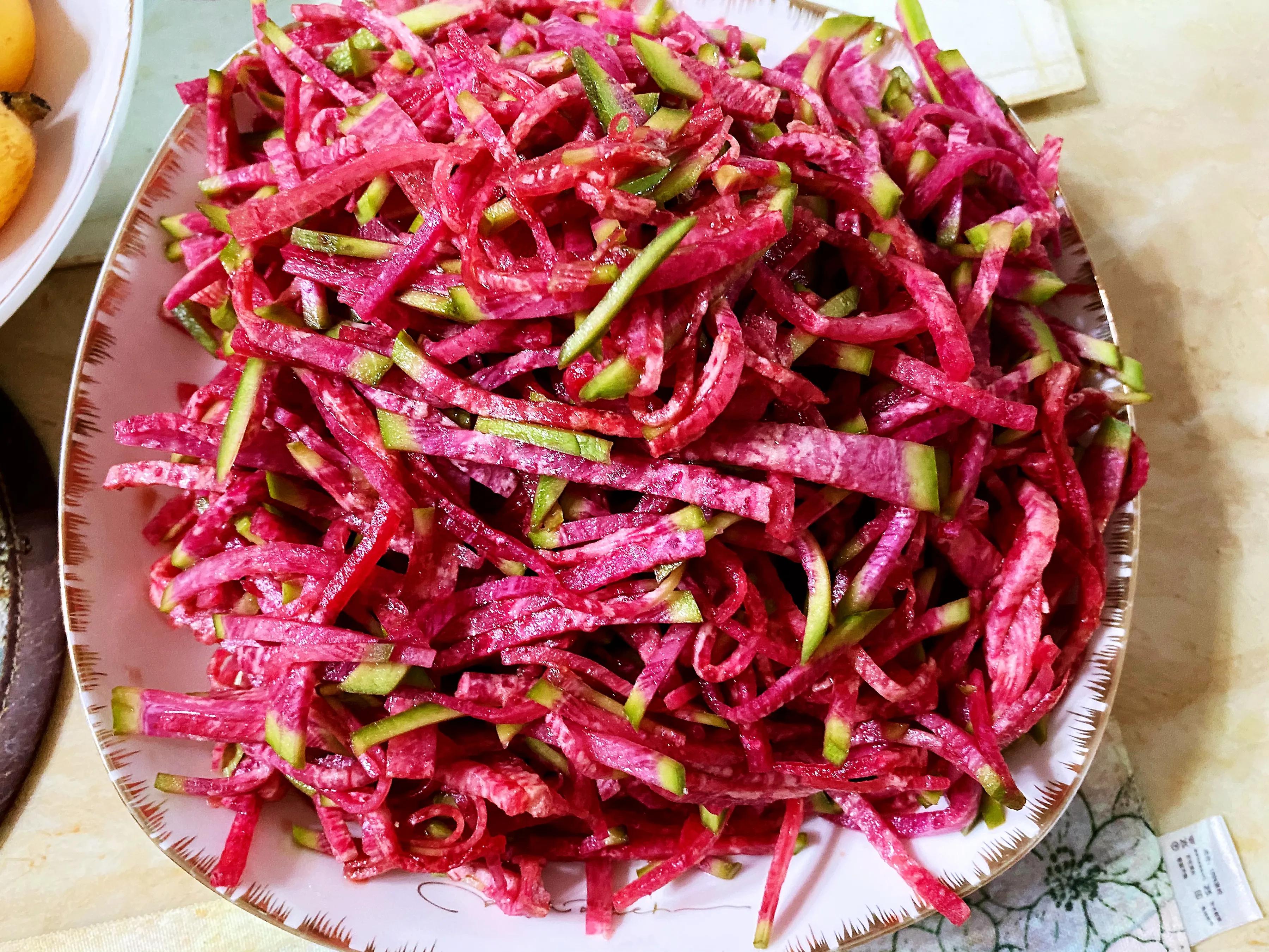 微波炉正宗清蒸鲳鱼做法,清蒸金鲳鱼家常做法摆盘