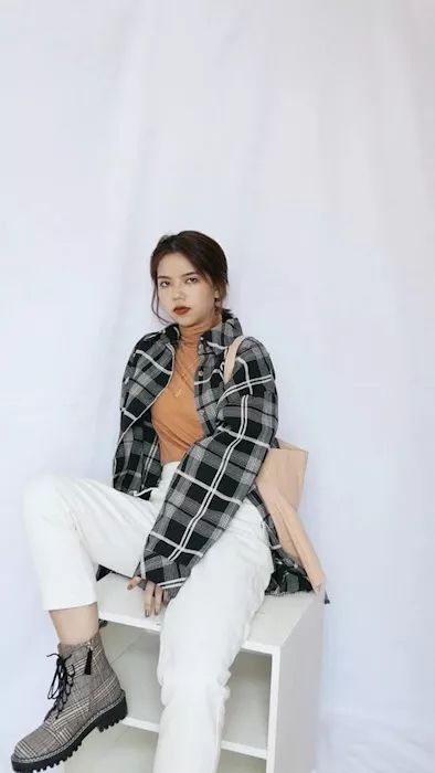 最节省空间又简便的叠风衣方法,薄款中长风衣怎么叠