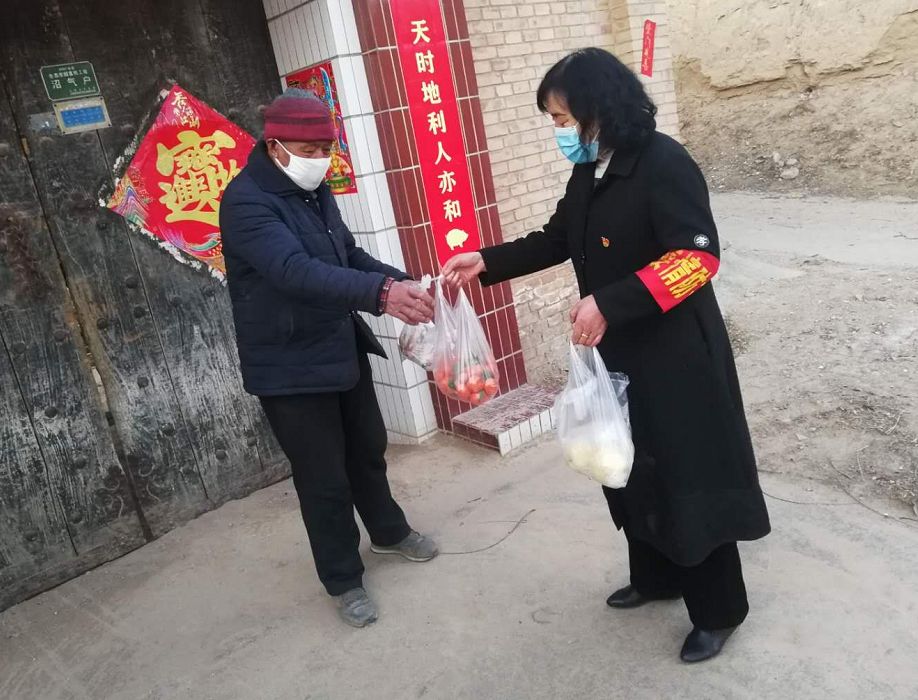 69岁网格长：帐篷里的守护