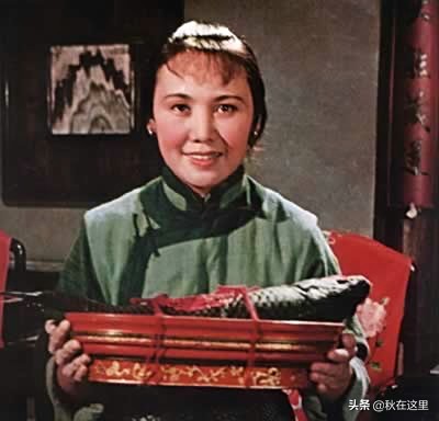 1947年电影一江春水向东流插曲,一江春水向东流白杨精彩片段