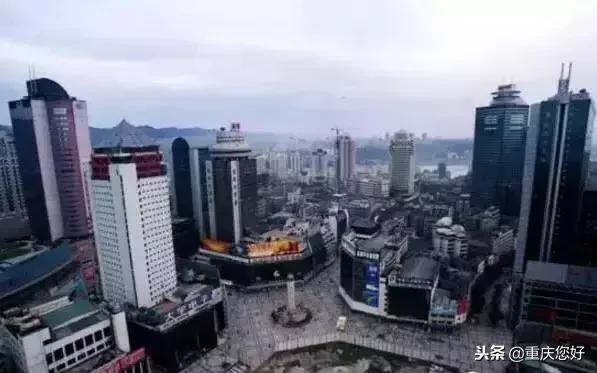 重庆解放碑塔钟视频,重庆解放碑的钟每天都会敲吗