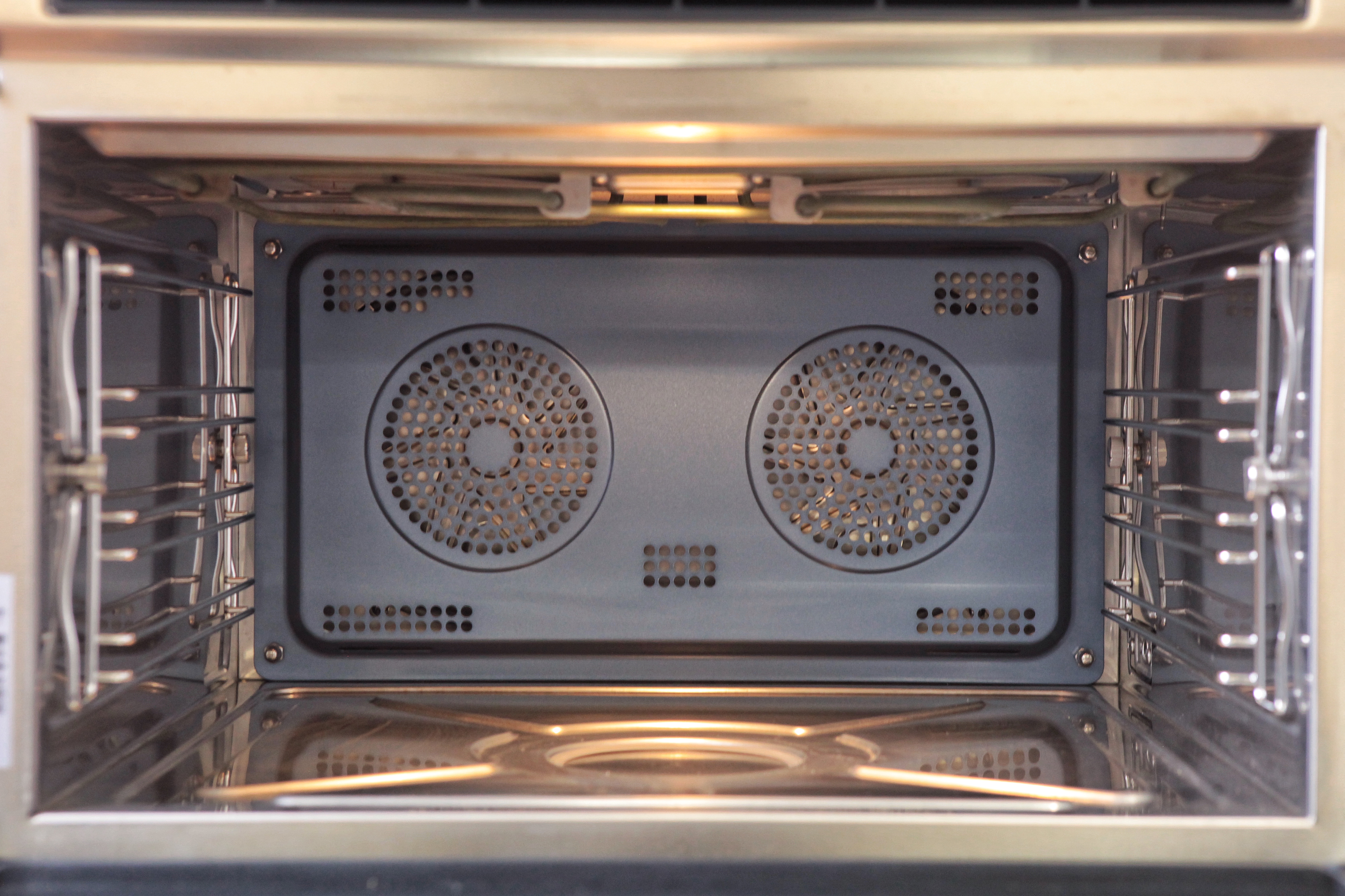 蒸烤一体机嵌入式推荐怎么选择,蒸烤一体机嵌入式柜子需注意什么