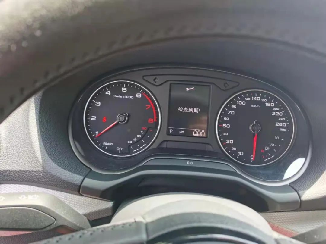奥迪q2l车况检查复位,2021奥迪q2到期检查提示怎么消除