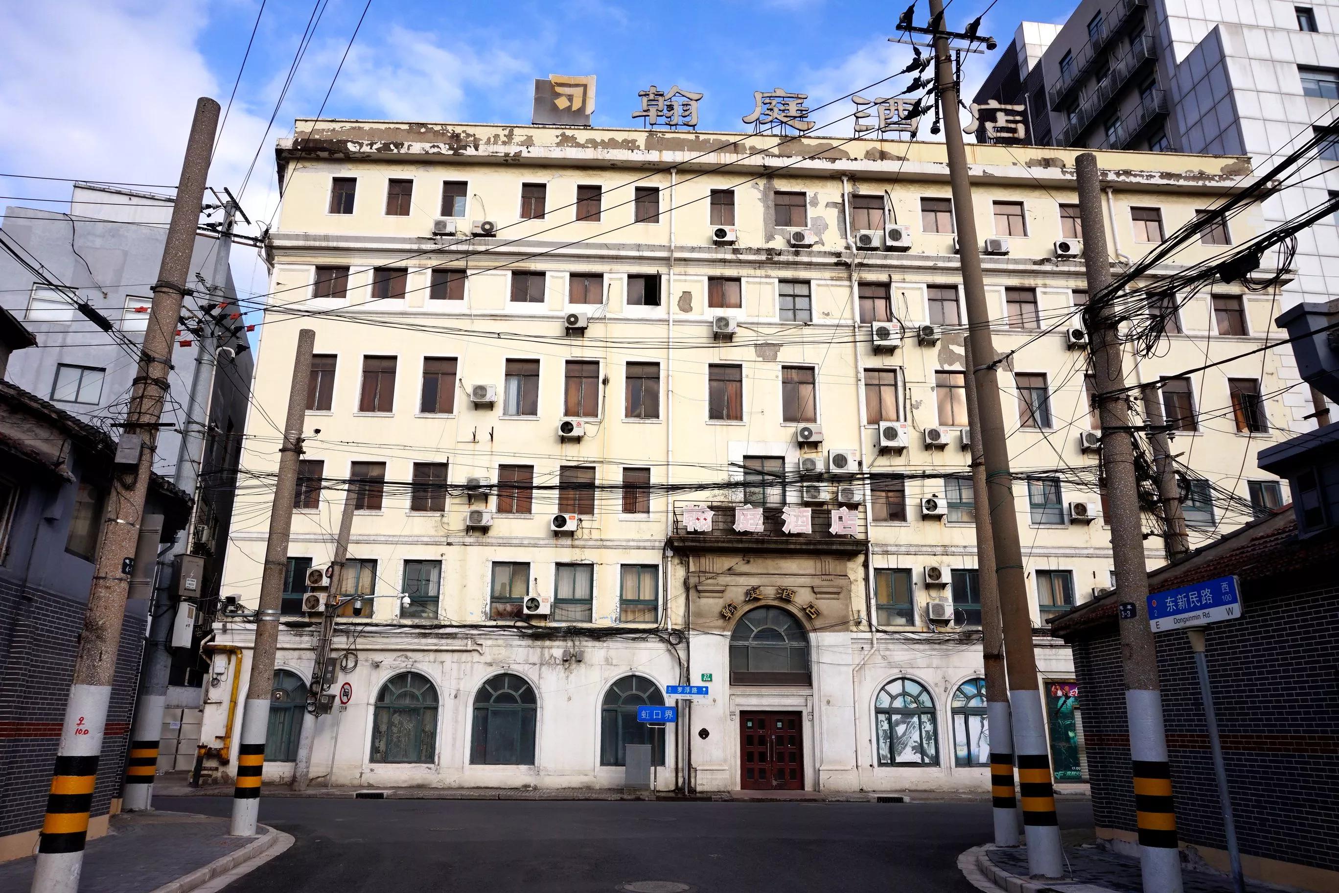 挥挥手不留痕迹,挥挥手不带走一粒尘土