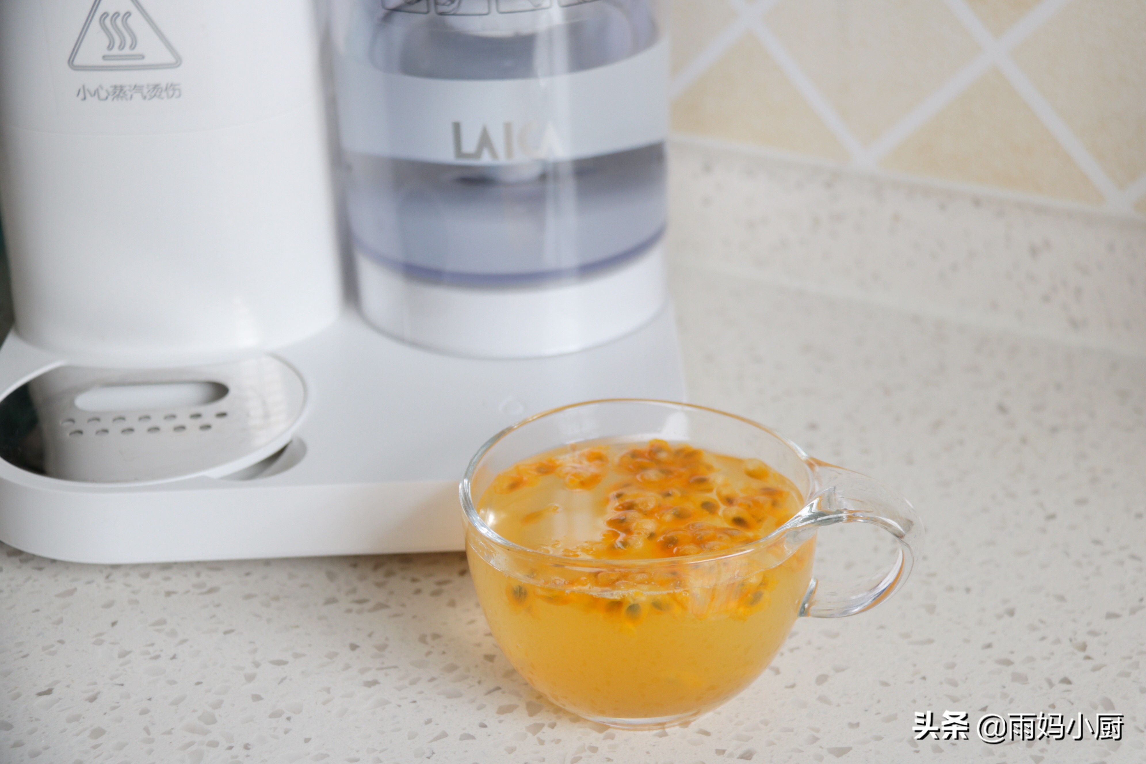 这个水果别再生吃了酸甜解腻,这种水果外脆里软清甜沁香