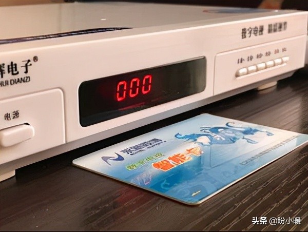 家用电视无网络如何免费看电视,无内置wifi的电视怎样用网