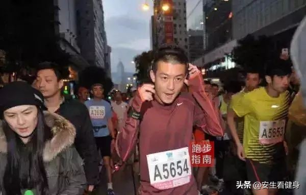 哪些明星跑马拉松,跑马的明星
