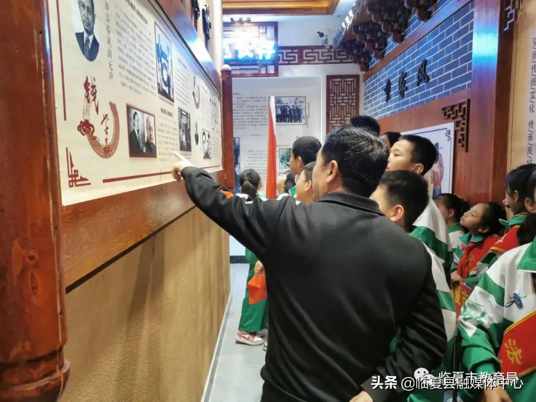 东关小学书声琅琅,传承家风家教弘扬传统美德