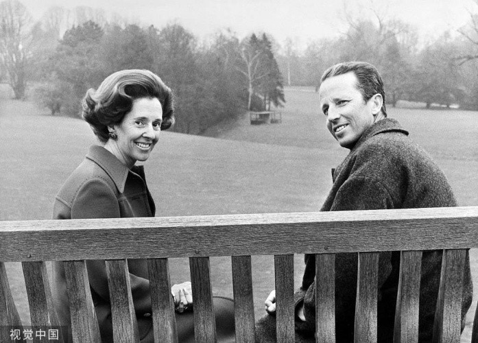 帅炸天，独宠不育王后33年，比利时“鲜肉”国王太苏了吧