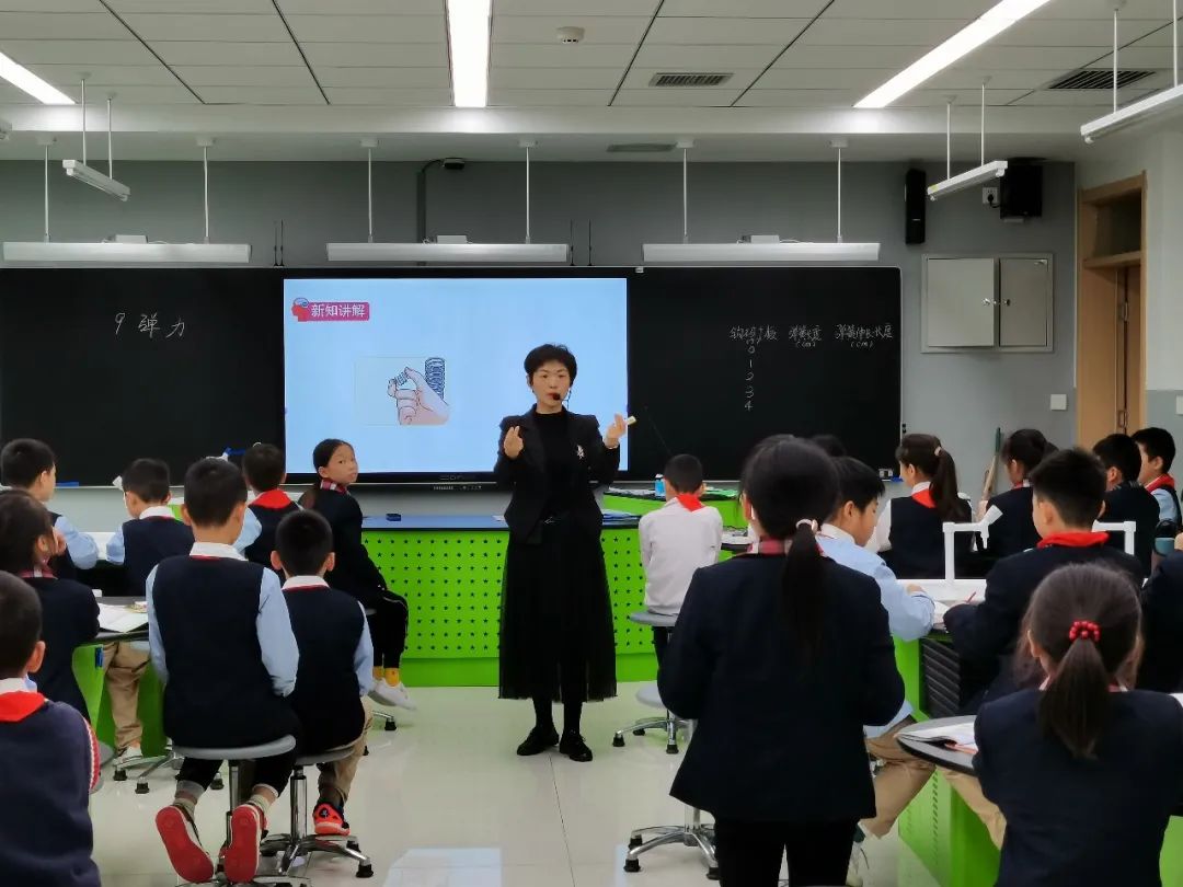 迈出“双减”提质新步伐，西安市宏景小学“一统筹两结合三协调四评价”，让作业“活”起来孩子“动”起来