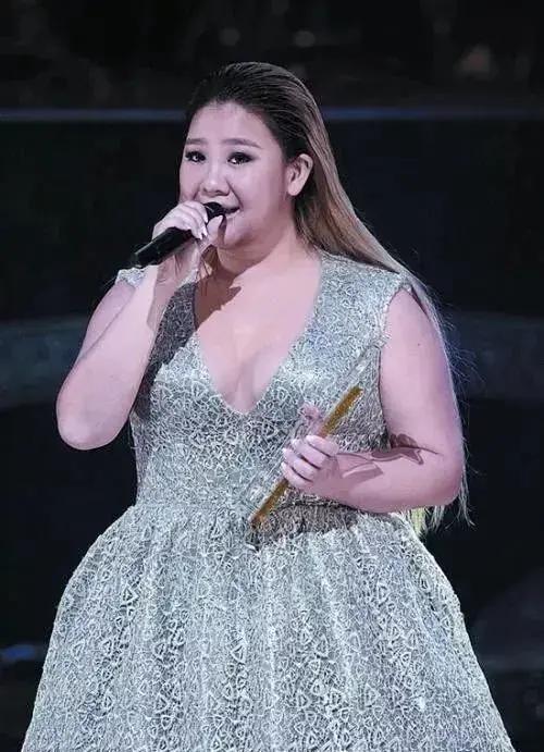 郑欣宜将近180斤近照,郑欣宜发福原因