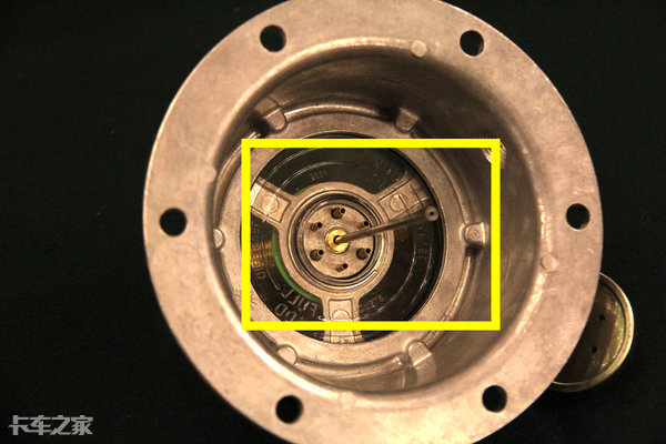 胎压监测能自动给轮胎充气吗,轮胎胎压怎样自己动手放气