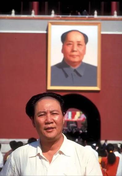 因与毛*东泽**主席太像,他被*剑英叶**红笔圈定,李讷见到他止不住流泪