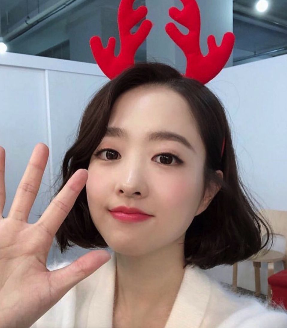 桃粉色系眼影盘,精致的猪猪女孩眼影推荐