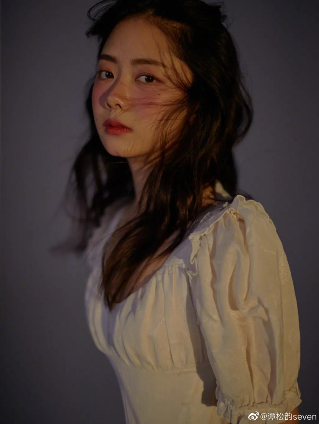 现在流行圆脸还是瓜子脸,现在是流行瓜子脸还是圆脸