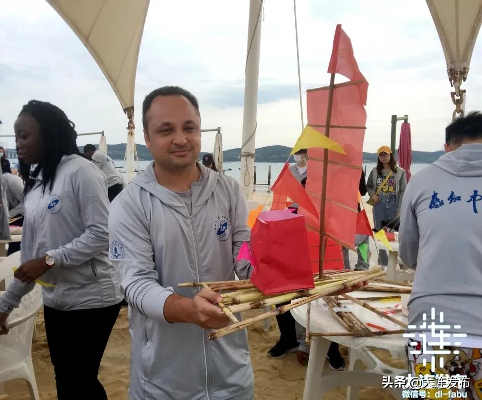 在大连留学生,在外国的中国留学生看国内美食