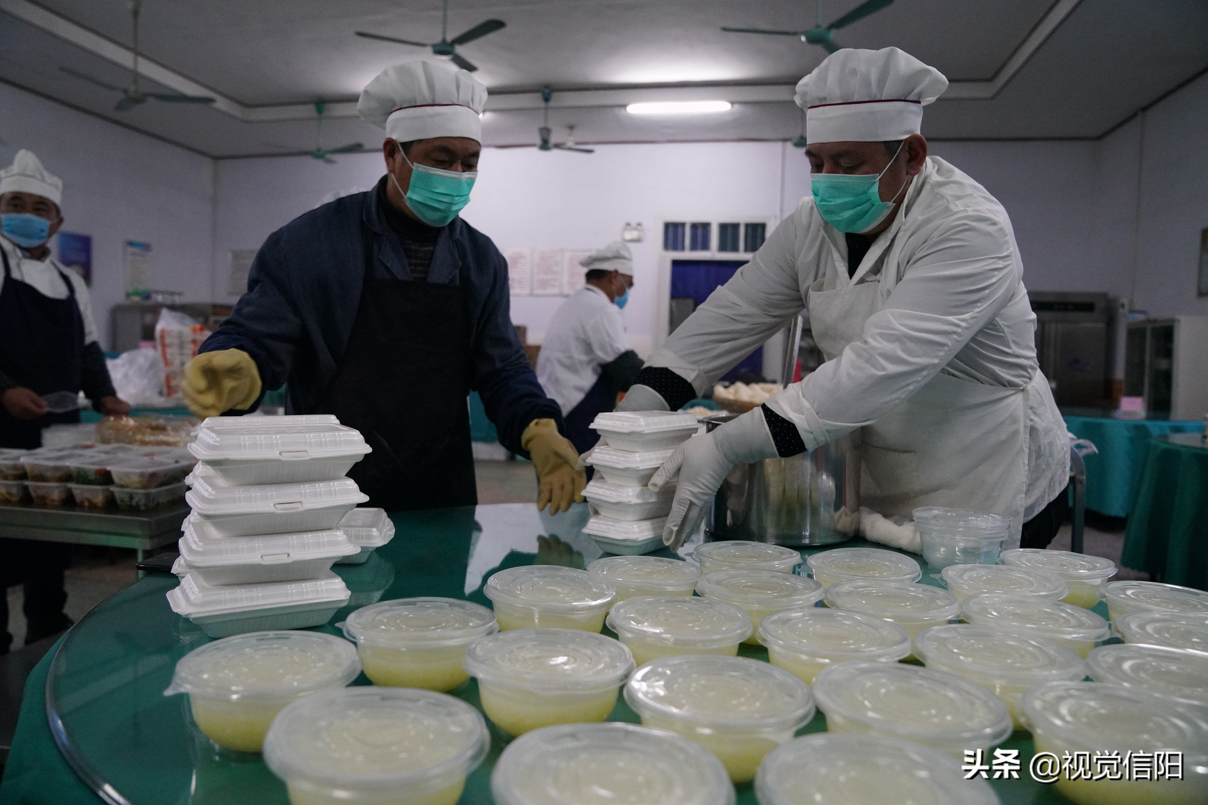 首批撤下来休整的医护人员,第一批医疗队离开武汉