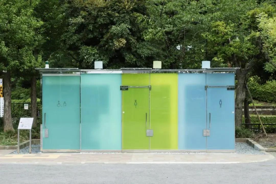 日本新型透明公厕,日本公厕设计