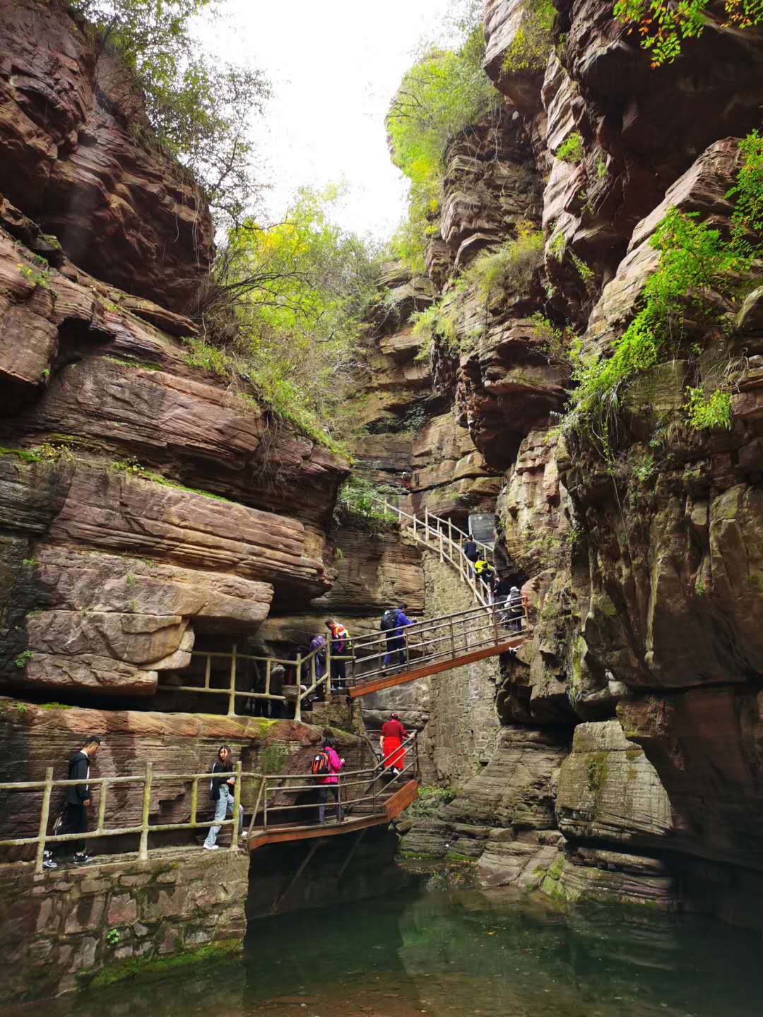打卡新乡万仙山郭亮挂壁公路,郭亮挂壁公路在万仙山景区么