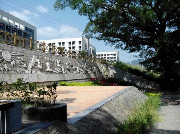 福建七所并驾齐驱的公办大学，覆盖类别广，二本线附近同学的佳选