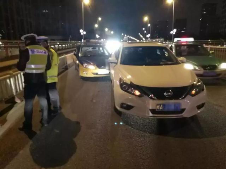 别人刮车后逃逸怎么处罚,别人刮我车逃逸