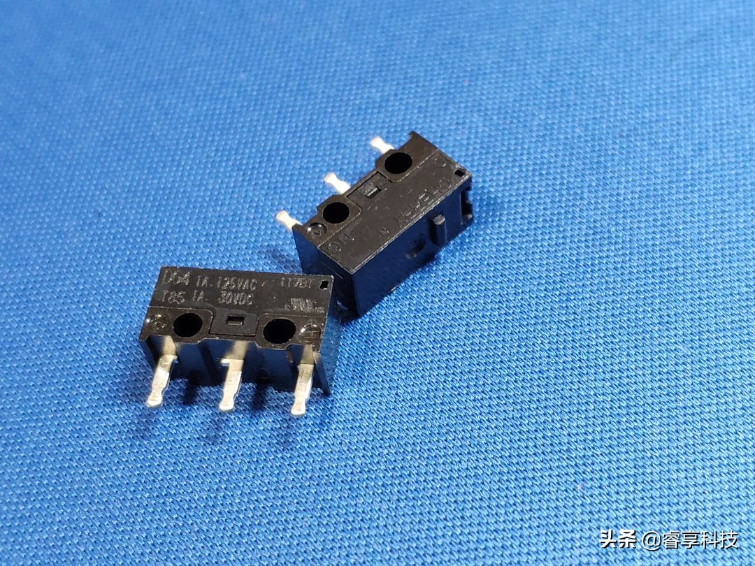 鼠标突然“不听使唤”无法吃鸡？原来是它坏了，可自己动手更换