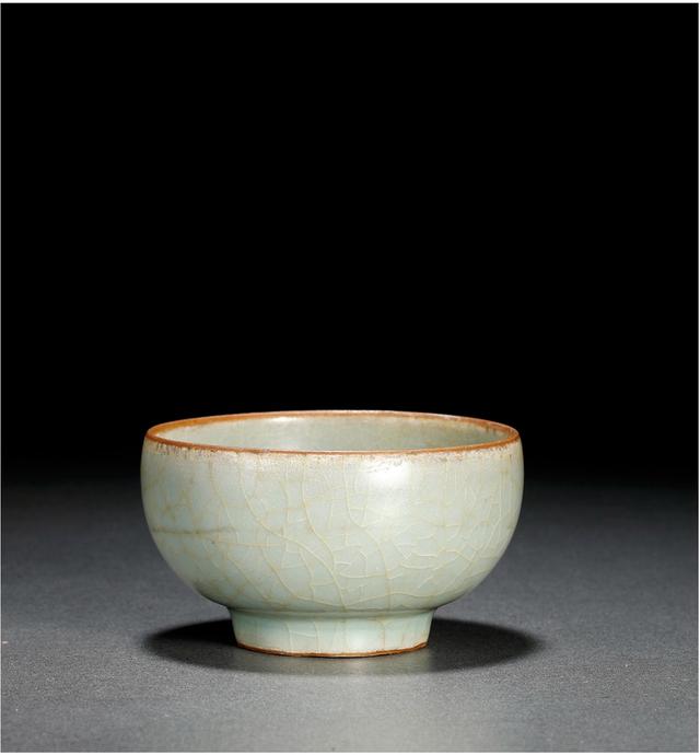 西泠印社拍卖官窑花口盘,西泠印社官窑