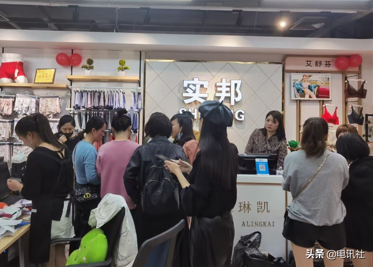 敢想敢做敢闯,九堡商贸中心内衣前浪大姐陈爱玲点滴诠释温商精神