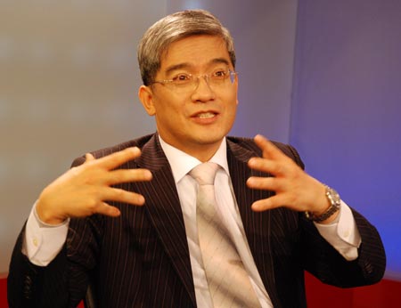 从良心经济学家到骗子专家,为什么郎咸平还能继续当经济学家