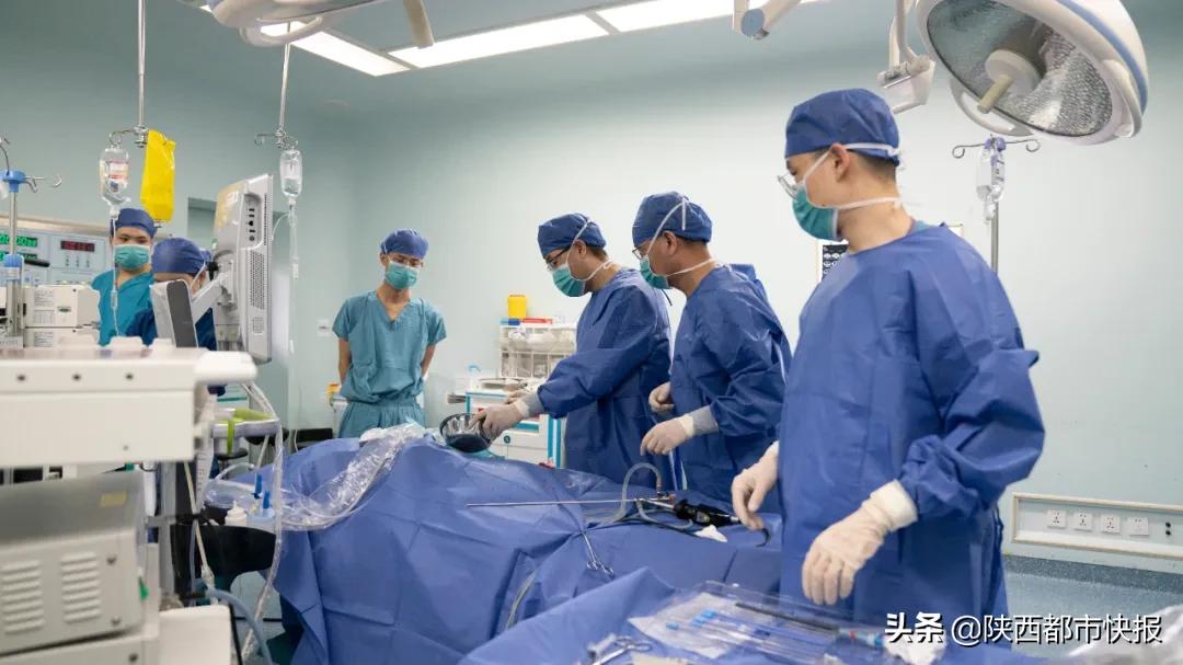 右肾萎缩左肾有结石,左肾萎缩二十几年了右肾长满结石