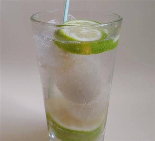 10道低脂冰爽冷饮，比奶茶好喝，比甜品做法简单，好喝还不胖！