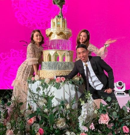 阿娇当伴娘的粉色伴娘礼服,阿娇粉色裙伴娘裙