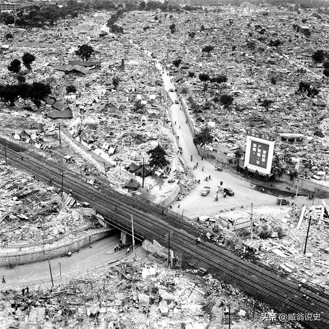 真实还原45年前唐山大地震场景,唐山大地震配葬