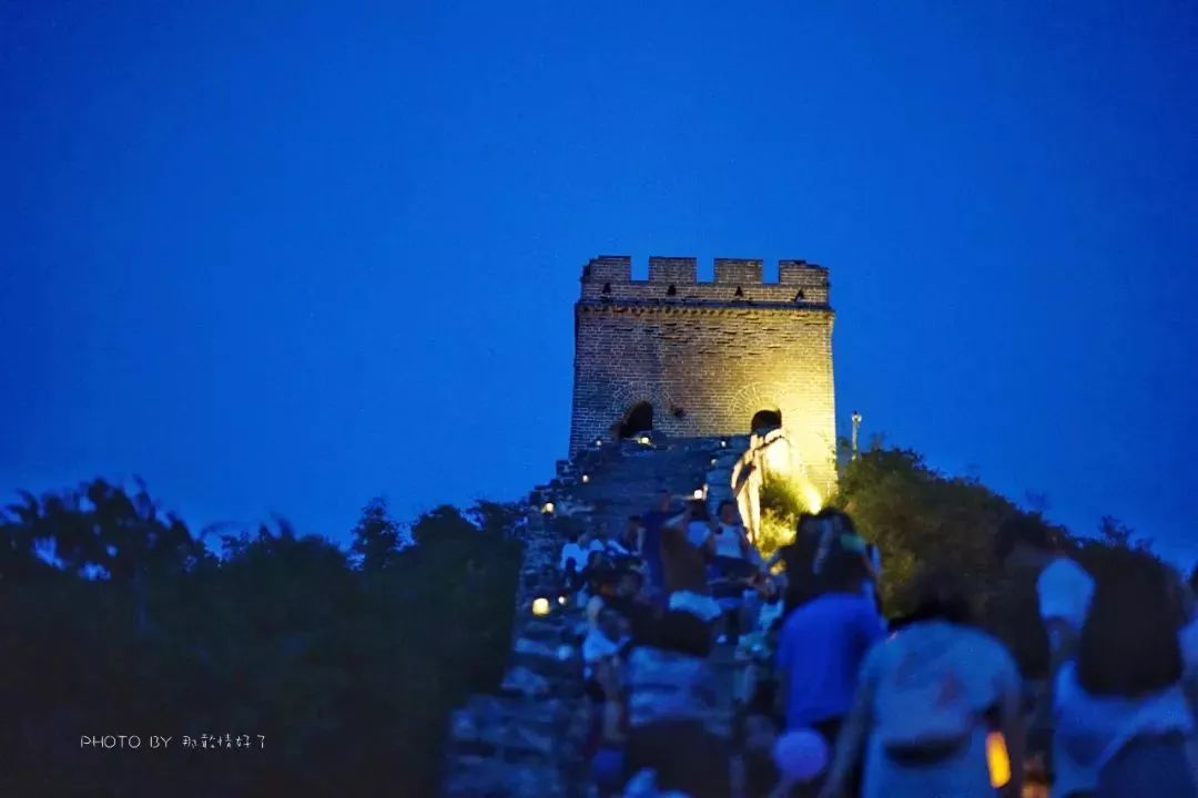 把古北水镇当景点就大错而特错了，你成功地浪费了所有时间和金钱